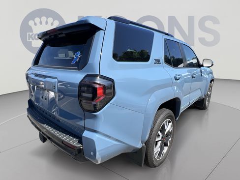 Used 2025 Toyota 4Runner TRD Sport Premium AWD/4WD image 7
