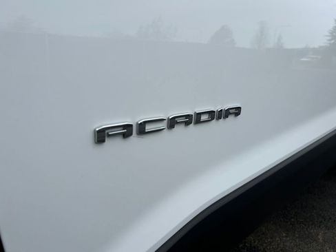 Used 2022 GMC Acadia SLE FWD image 35