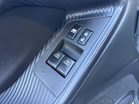 Used 2009 Nissan GT-R Premium AWD/4WD image 19