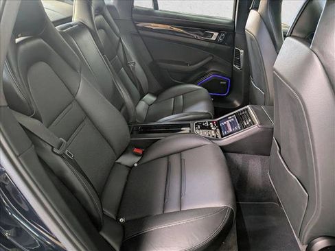 Used 2019 Porsche Panamera 4 AWD/4WD image 27