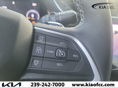 Used 2023 Jeep Grand Cherokee L Laredo AWD/4WD image 30