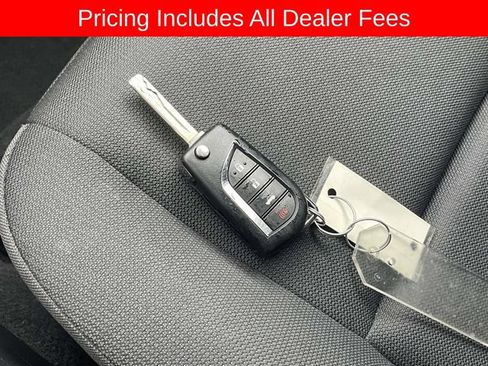 Used 2024 Toyota Corolla LE FWD image 33