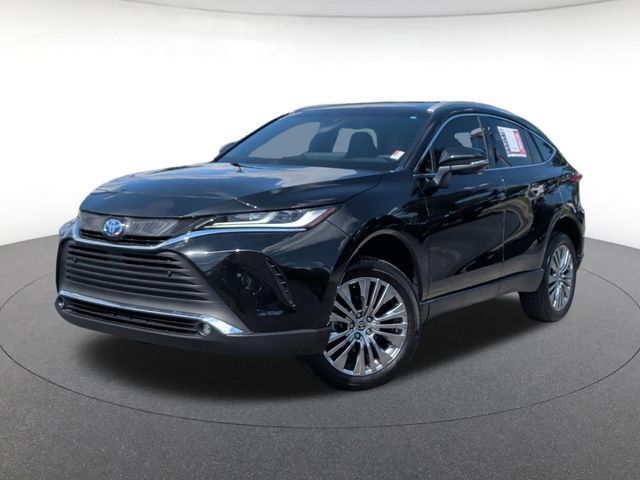 Used 2023 Toyota Venza XLE AWD/4WD image 1