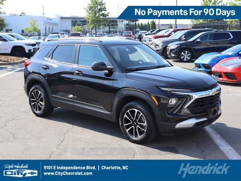 Used 2024 Chevrolet TrailBlazer LT AWD/4WD image 1
