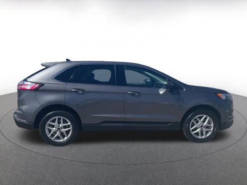 Used 2024 Ford Edge SEL image 16