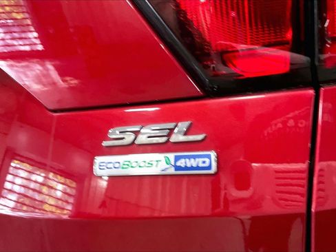 Used 2019 Ford Escape SEL AWD/4WD image 10