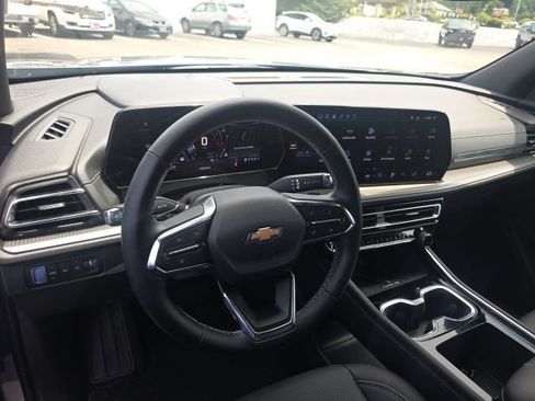 Used 2026 Chevrolet Traverse LT AWD/4WD image 6