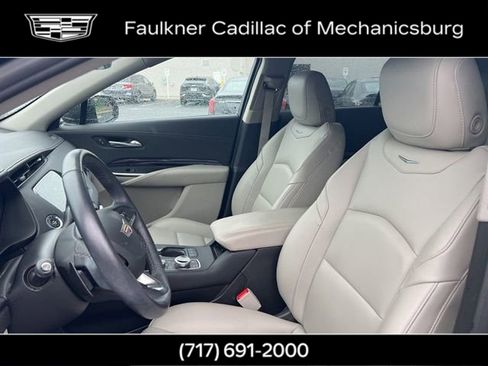 Certified 2023 Cadillac XT4 Luxury w/ Cold Weather Package AWD/4WD image 18