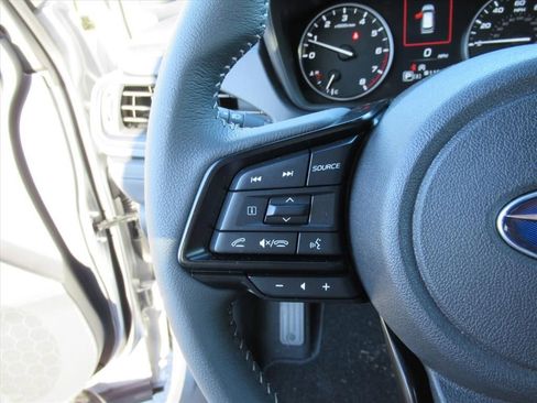 Used 2025 Subaru Forester Premium image 18