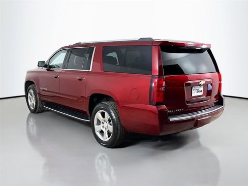 Used 2019 Chevrolet Suburban Premier AWD/4WD image 7