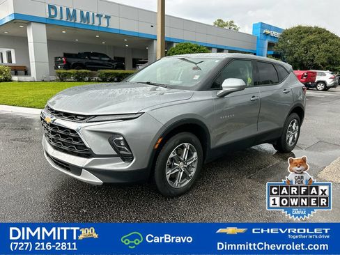 Certified 2025 Chevrolet Blazer LT FWD image 1