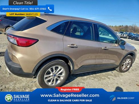 Used 2021 Ford Escape SE image 4