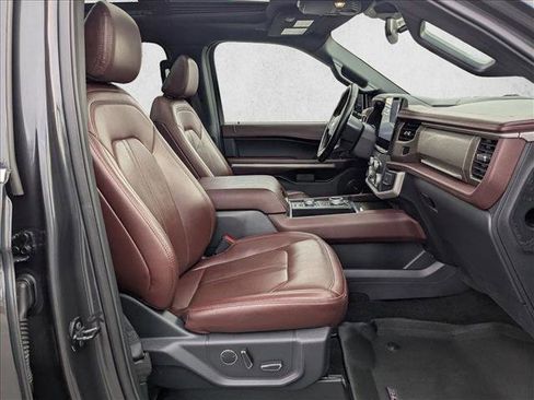 Used 2022 Ford Expedition Max Limited image 25