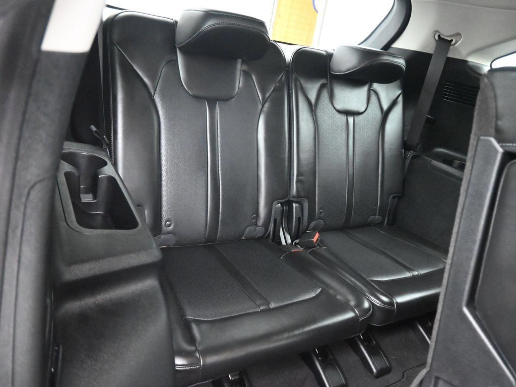 Used 2023 Kia Sorento S FWD image 49
