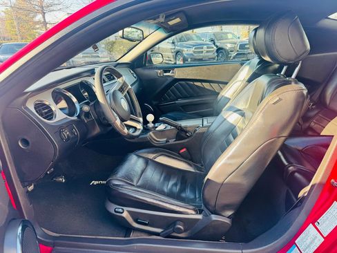 Used 2013 Ford Mustang GT Premium w/ Brembo Brake Pkg image 12