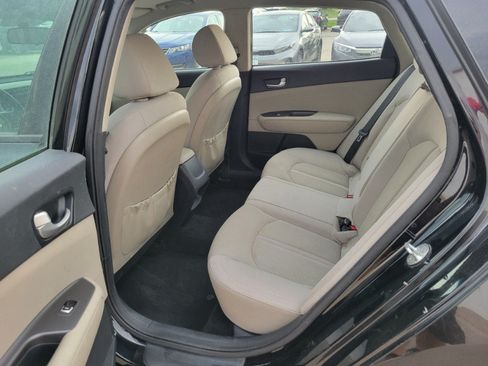 Used 2016 Kia Optima LX FWD image 19