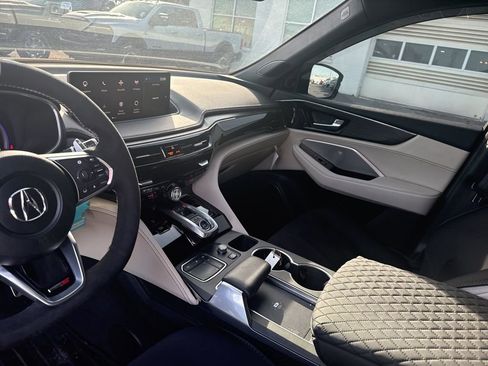 Used 2023 Acura MDX Type S image 11
