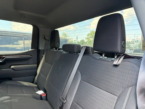 Used 2023 Chevrolet Silverado 1500 LT AWD/4WD image 22