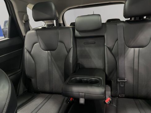 Used 2022 Kia Sorento S w/ Panoramic Sunroof Package image 39