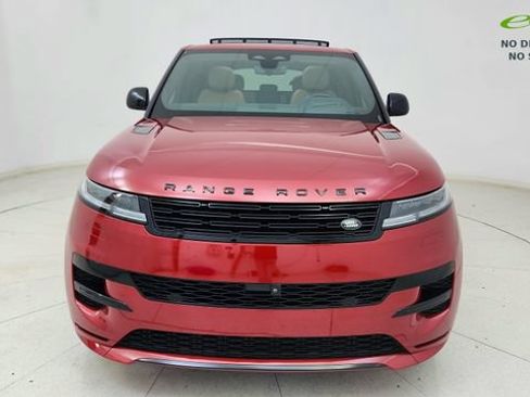 Used 2024 Land Rover Range Rover Sport Dynamic SE AWD/4WD image 2