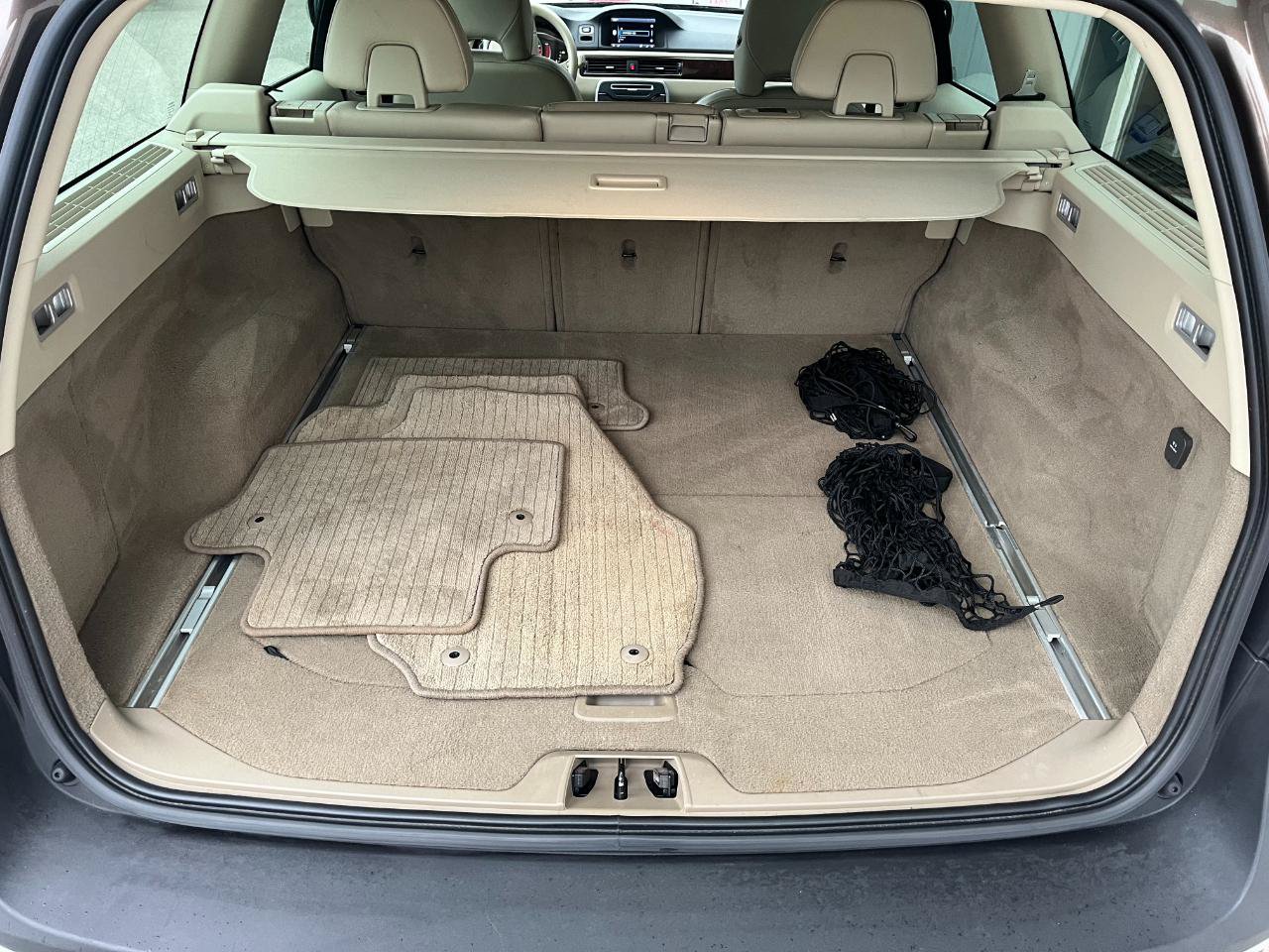 Used 2015 Volvo XC70 T6 Premier Plus AWD/4WD image 37