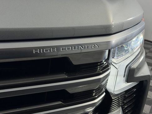 Used 2024 Chevrolet Silverado 1500 High Country w/ High Country Premium Package image 11