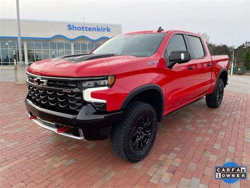 Used 2022 Chevrolet Silverado 1500 ZR2 w/ Technology Package image 32