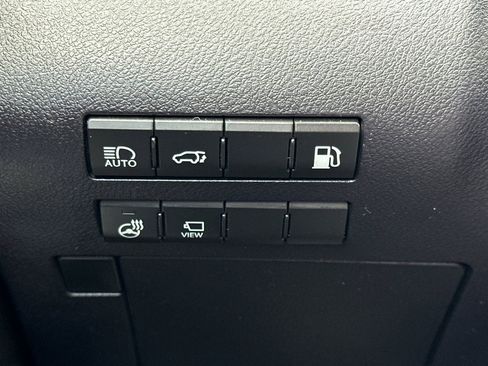 Used 2017 Lexus RX 450h AWD image 37