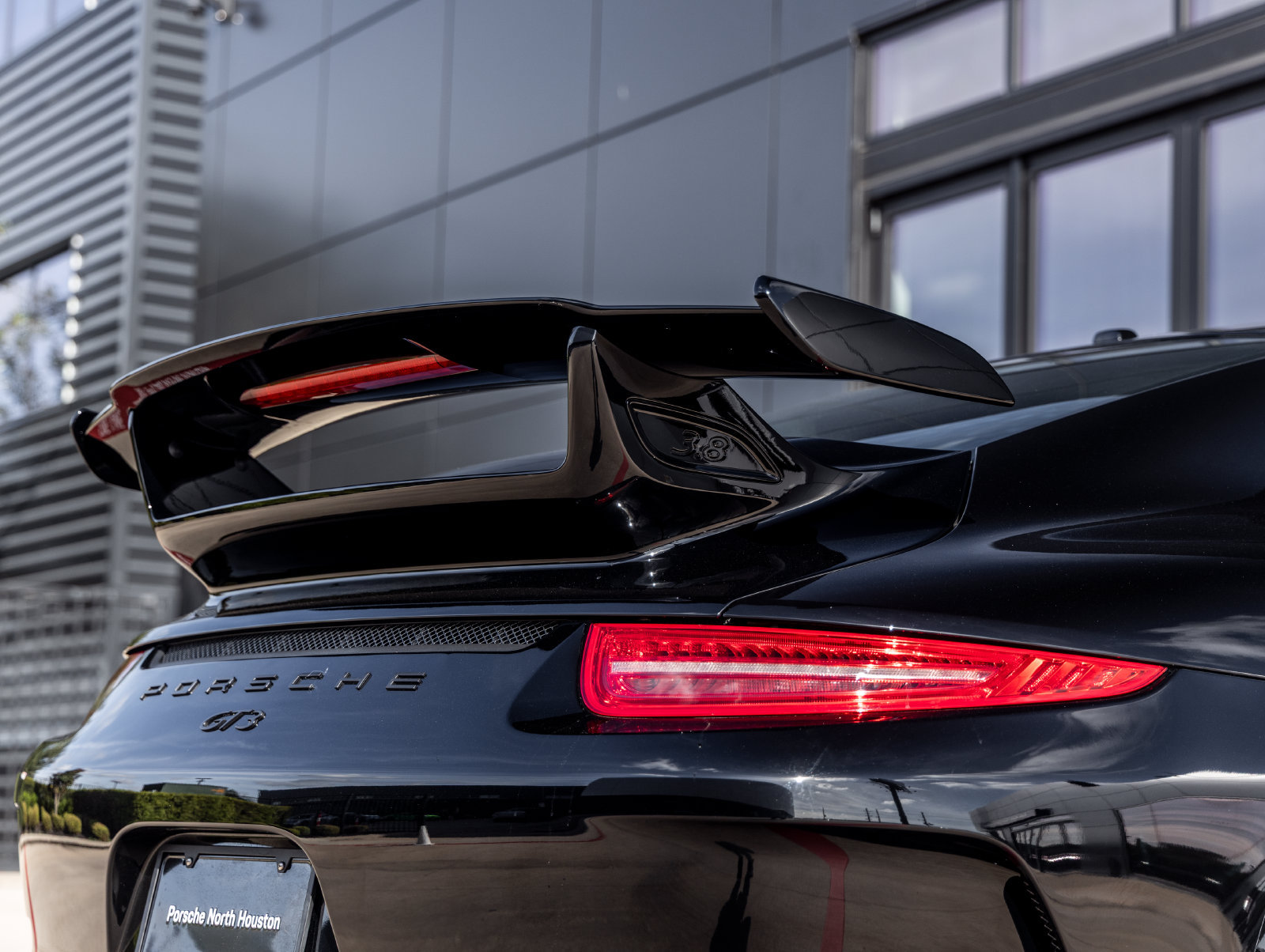 Used 2015 Porsche 911 GT3 RWD image 16