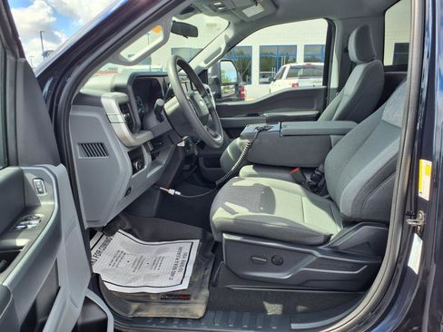 Used 2024 Ford F350 XLT w/ FX4 Off-Road Package image 10
