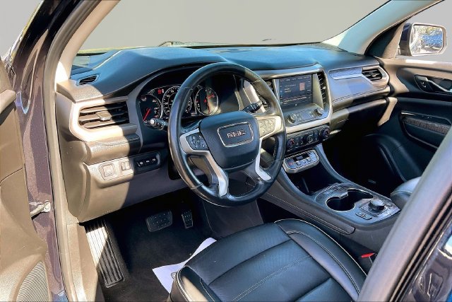 Used 2021 GMC Acadia Denali w/ Denali Technology Package AWD/4WD image 12