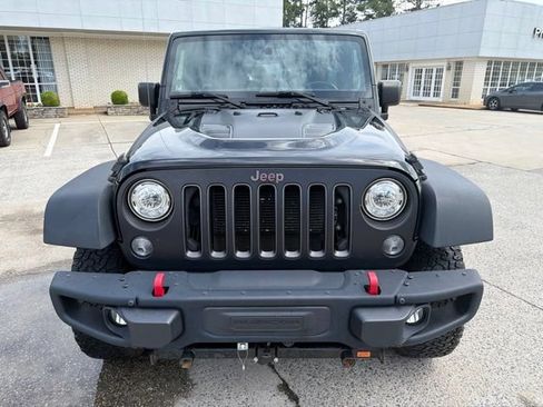 Used 2017 Jeep Wrangler Unlimited Rubicon AWD/4WD image 3