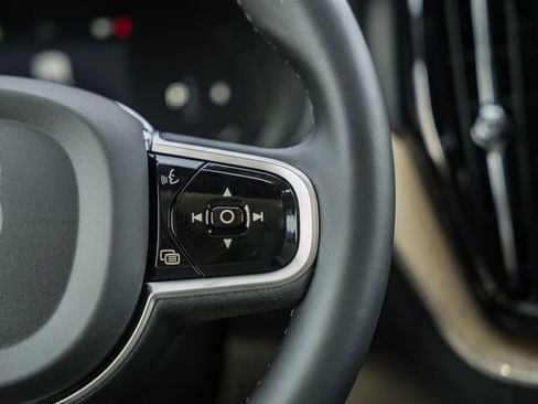 New 2026 Volvo XC60 B5 Plus w/ Climate Package image 29