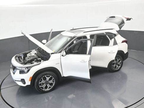 Used 2022 Kia Seltos EX image 67