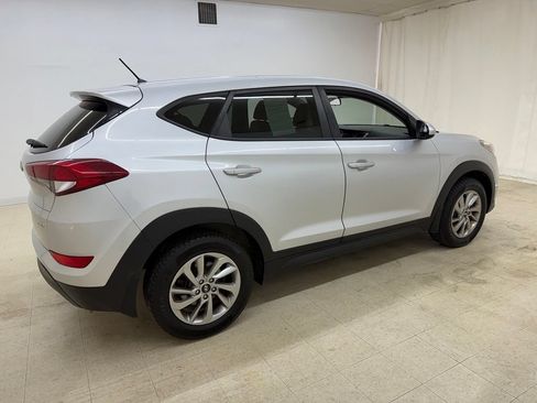 Used 2018 Hyundai Tucson SE w/ Cargo Package AWD/4WD image 5