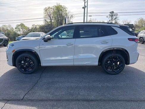 New 2026 Volkswagen Tiguan SE R-Line image 3