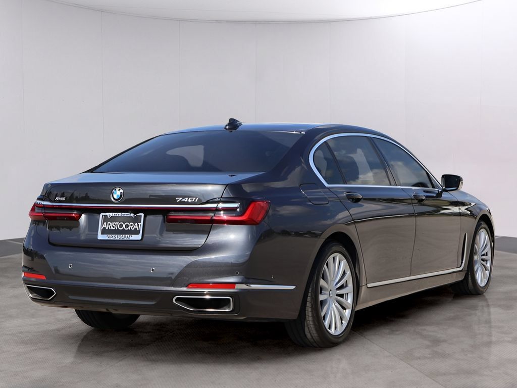 Used 2022 BMW 740i xDrive w/ Premium Package AWD/4WD image 7