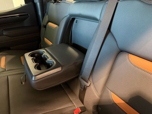 Used 2025 GMC Sierra 1500 AT4 w/ Technology Package image 32