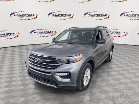 Used 2021 Ford Explorer XLT w/ Equipment Group 202A AWD/4WD image 1