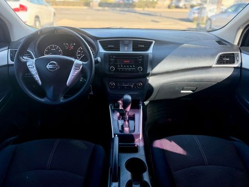 Used 2017 Nissan Sentra S image 13