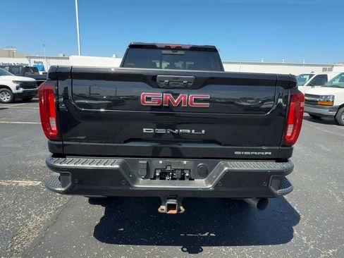 Used 2023 GMC Sierra 3500 Denali w/ Denali Black Diamond Edition AWD/4WD image 7