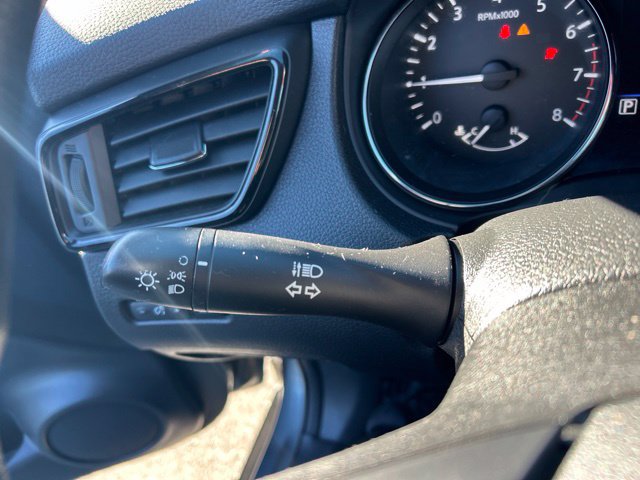 Used 2018 Nissan Rogue S AWD/4WD image 22