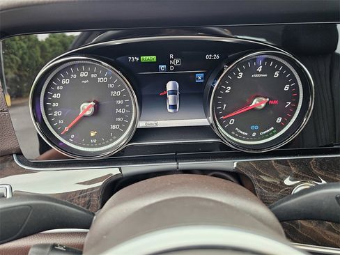 Used 2025 Mercedes-Benz GLC 300 image 23