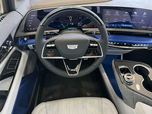 New 2026 Cadillac Optiq Luxury 2 w/ LPO, Floor Liner Package AWD/4WD image 13