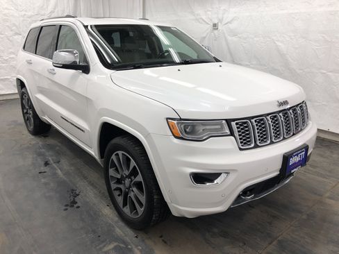 Used 2017 Jeep Grand Cherokee Overland w/ Jeep Active Safety Group image 3