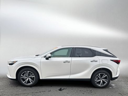 Used 2026 Lexus RX 350h w/ Convenience Package image 2
