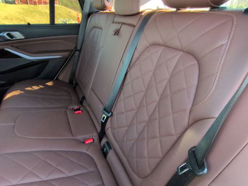 Certified 2023 BMW X5 xDrive40i w/ Executive Package image 32