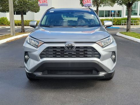 Used 2019 Toyota RAV4 XLE image 4