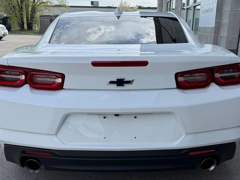 Used 2023 Chevrolet Camaro LT w/ Technology Package image 8