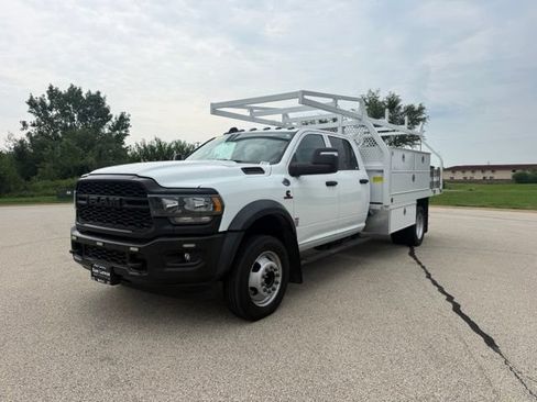 Used 2023 RAM 5500 Tradesman w/ Electrical Accessory Group RWD image 2